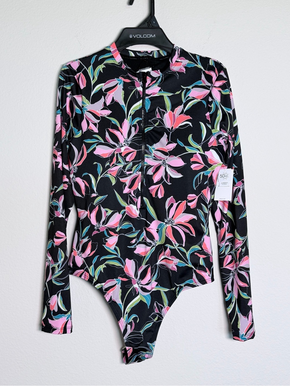 NWT S Volcom Floral Long Sleeve Zip Front Swimsuit Black Pink UPF 50+ Padded Cup